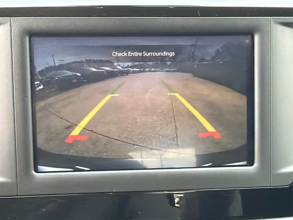 Thumbnail: 2023 Chrysler Voyager - 30