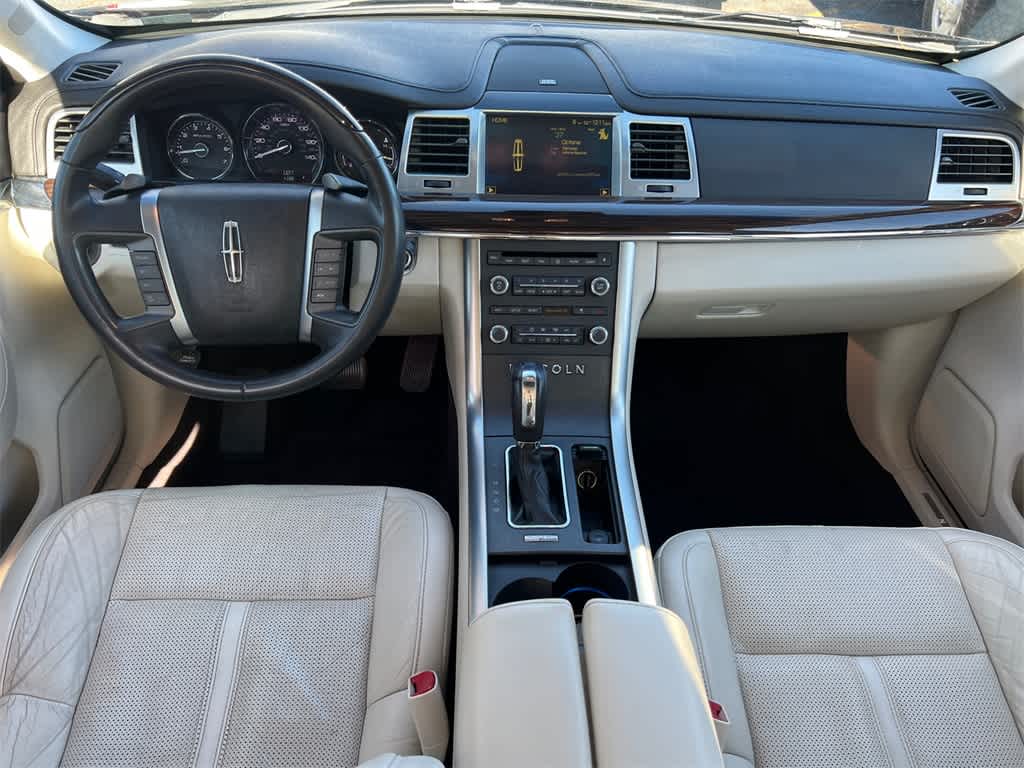 Thumbnail: 2010 Lincoln MKS - 19