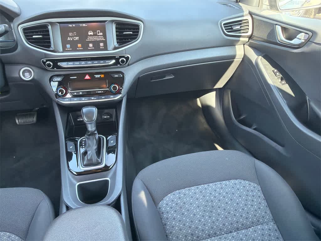 Thumbnail: 2017 Hyundai Ioniq - 20