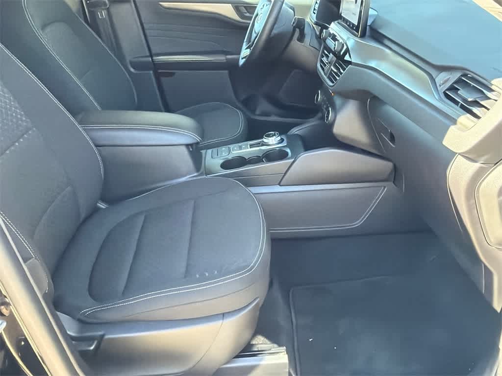 Thumbnail: 2023 Ford Escape - 12