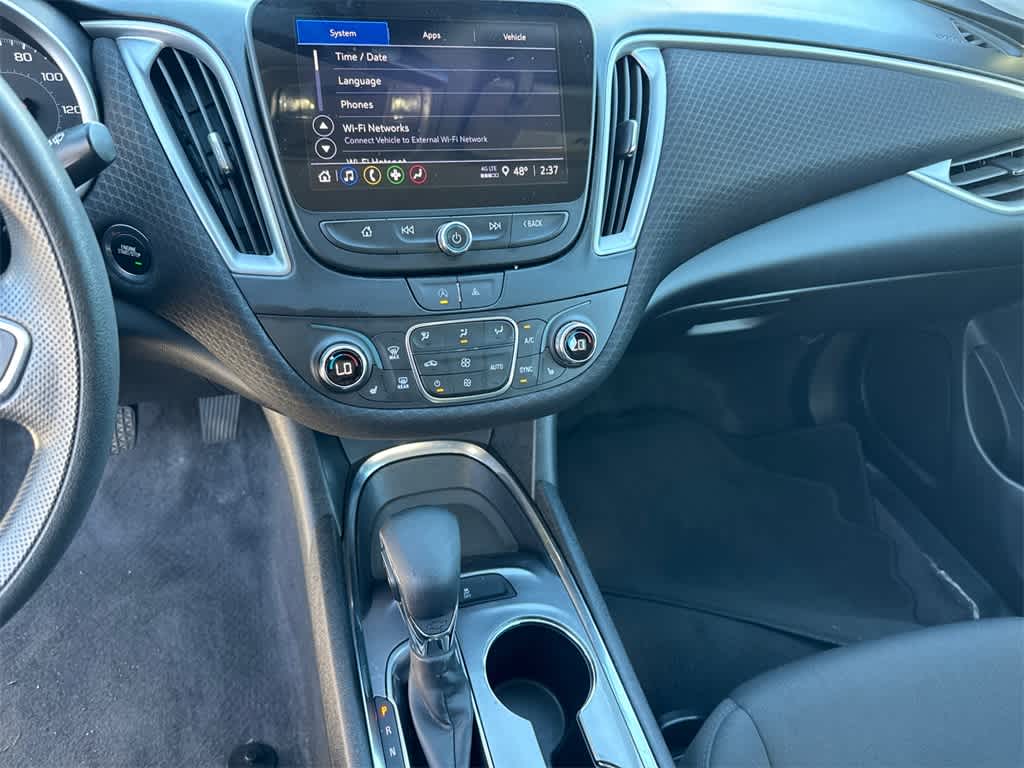 Thumbnail: 2023 Chevrolet Malibu - 25