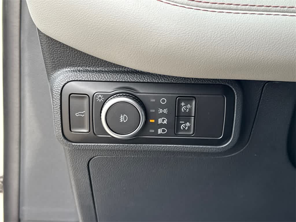 Thumbnail: 2026 Ford Explorer - 34