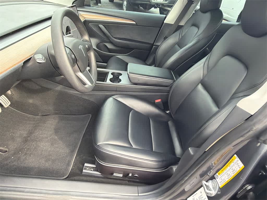 Thumbnail: 2021 Tesla Model 3 - 10