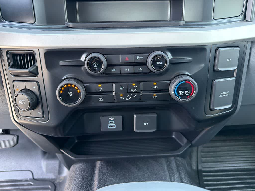 Thumbnail: 2025 Ford F-350 - 28