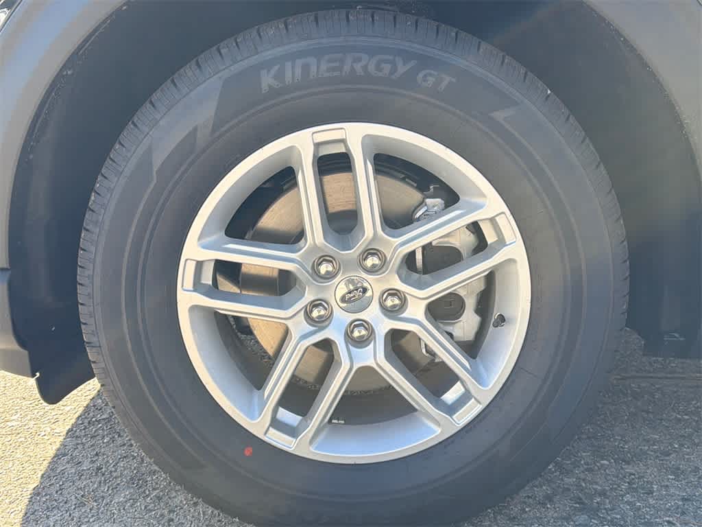 Thumbnail: 2026 Ford Explorer - 9