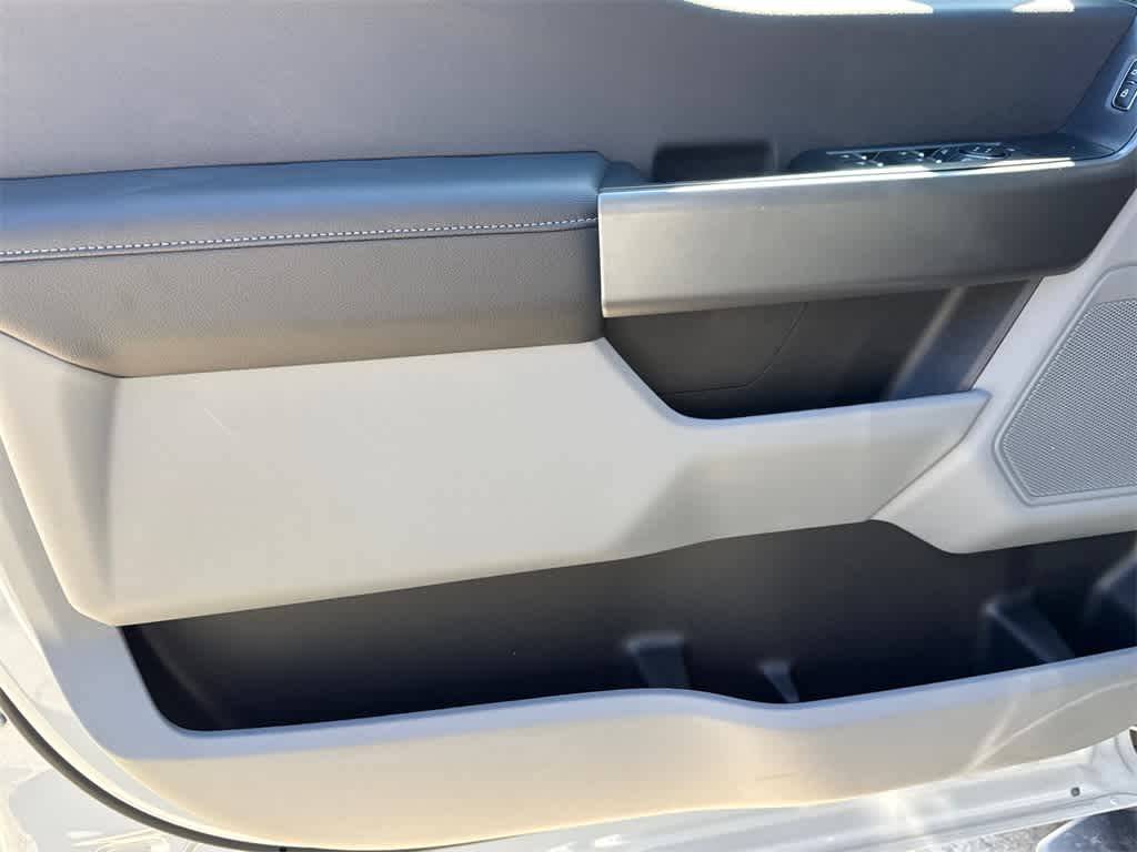 Thumbnail: 2026 Ford F-250 - 11