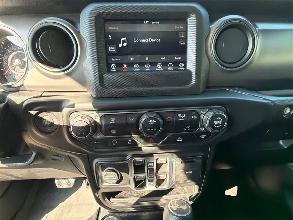 Thumbnail: 2022 Jeep Wrangler - 25