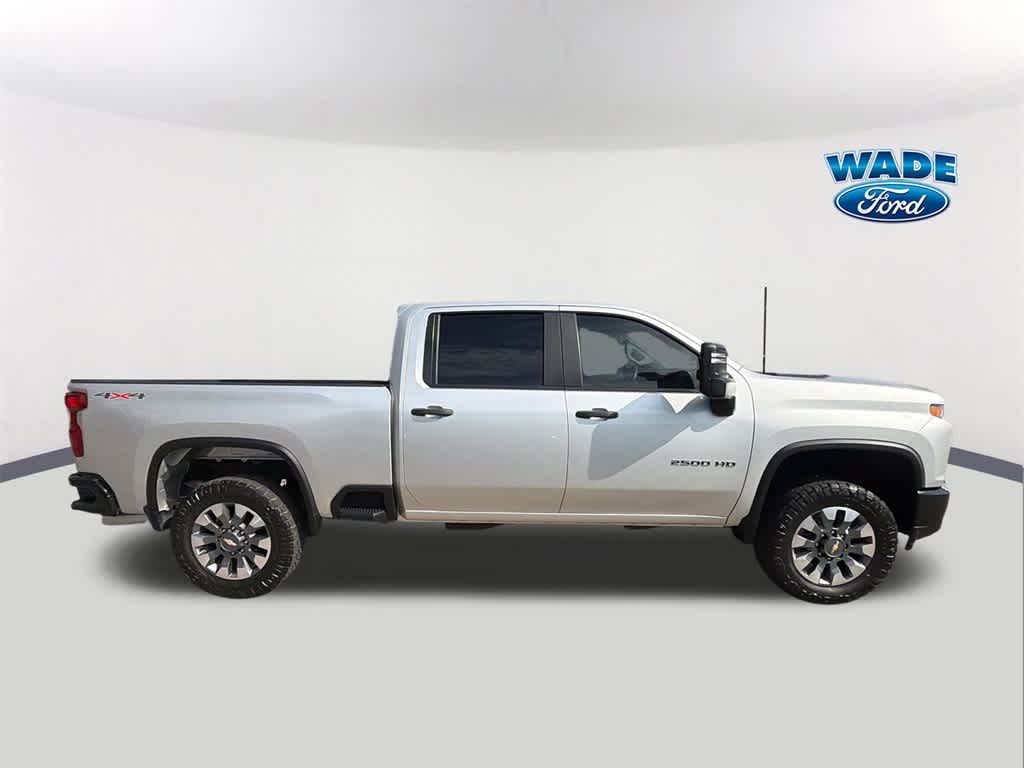Thumbnail: 2022 Chevrolet Silverado 2500 - 4