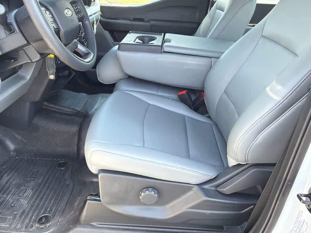 Thumbnail: 2025 Ford F-350 - 10