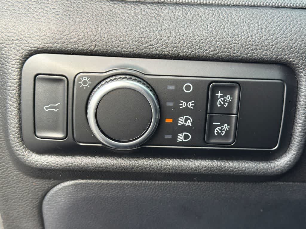 Thumbnail: 2024 Ford Explorer - 32