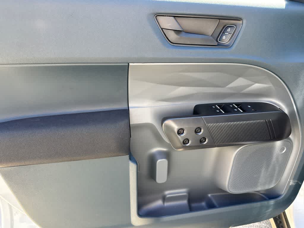 Thumbnail: 2025 Ford Maverick - 11