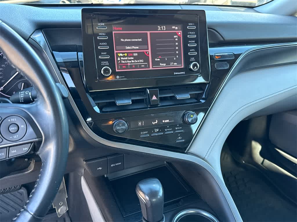 Thumbnail: 2021 Toyota Camry - 24