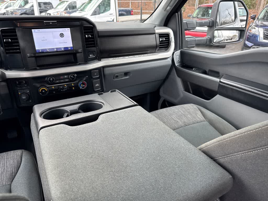 Thumbnail: 2025 Ford Econoline - 13