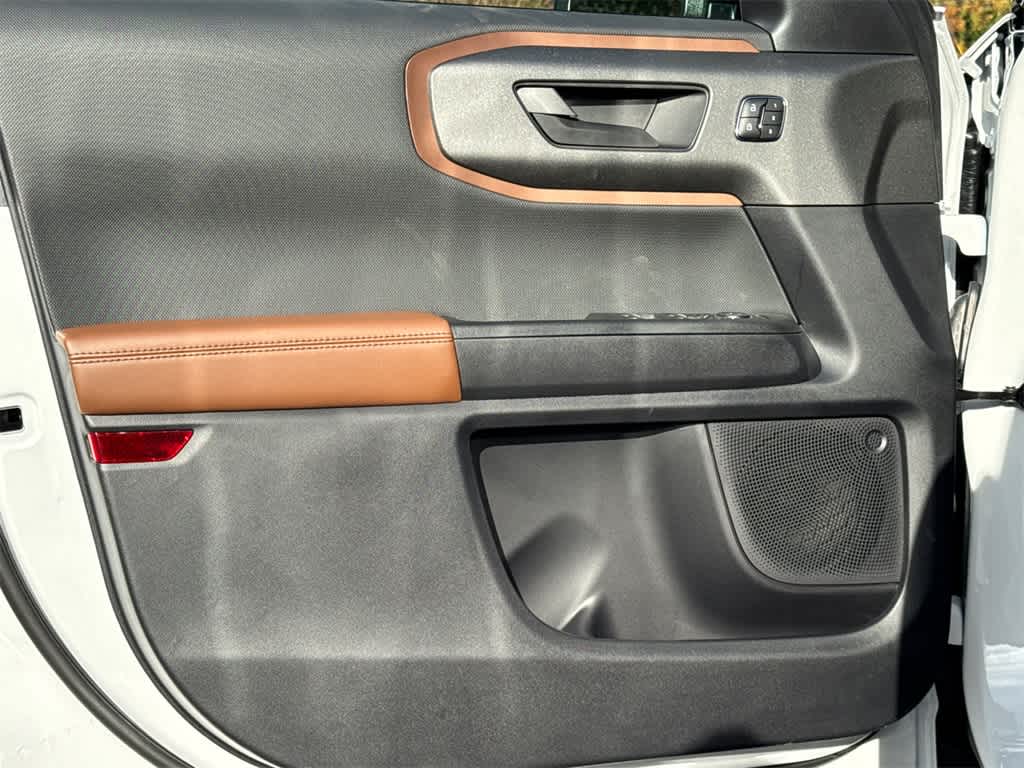 Thumbnail: 2025 Ford Bronco Sport - 11