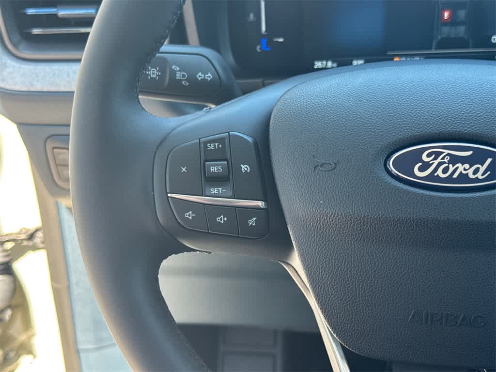 Thumbnail: 2025 Ford Maverick - 22