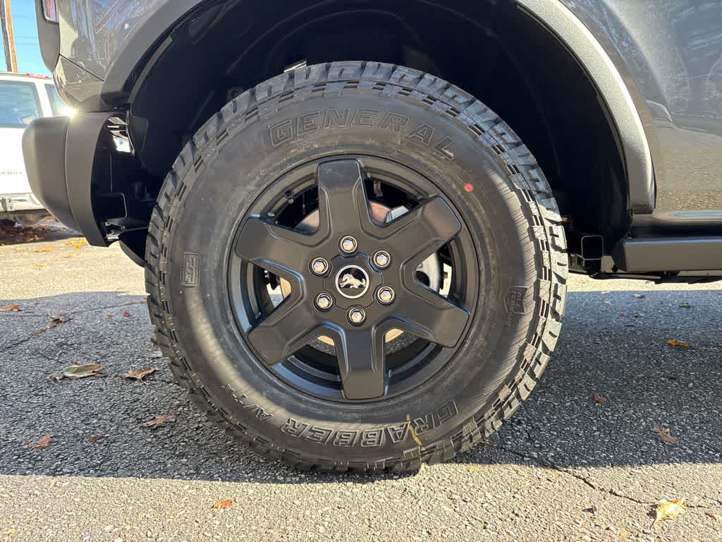 Thumbnail: 2025 Ford Bronco - 9