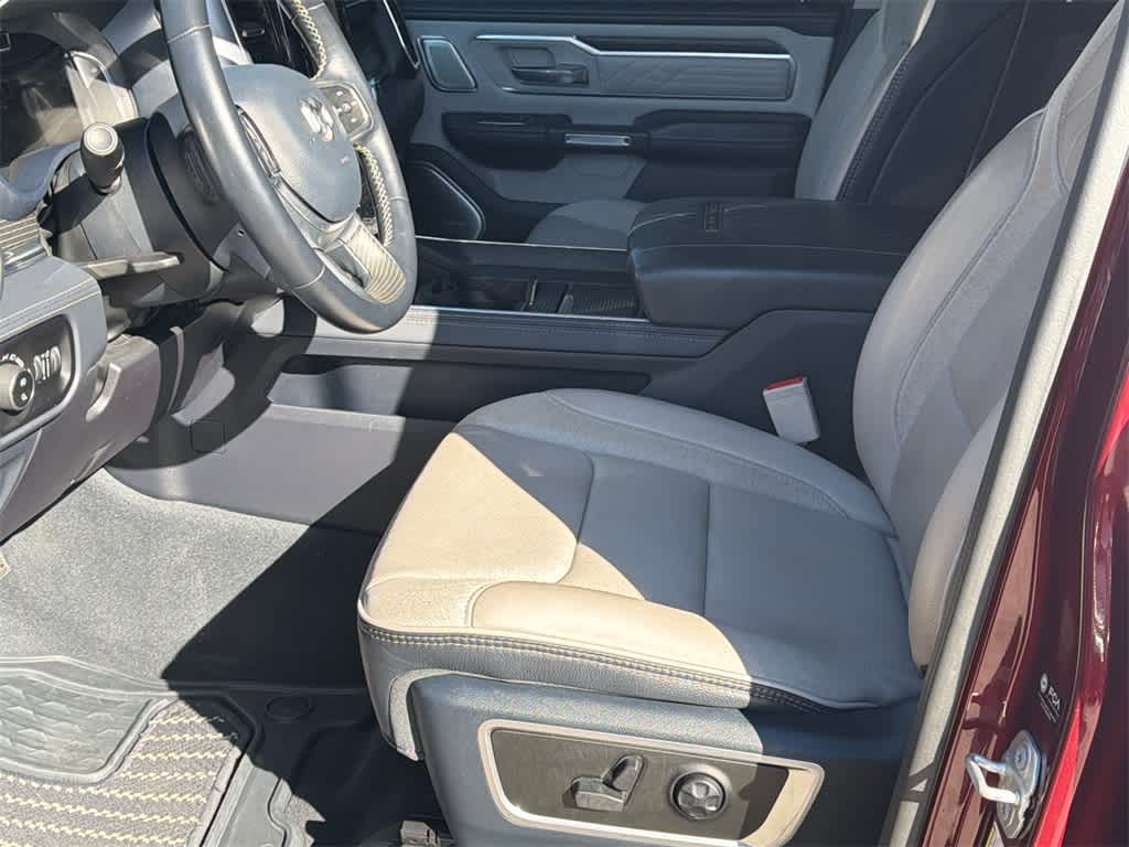 Thumbnail: 2024 RAM 1500 - 10