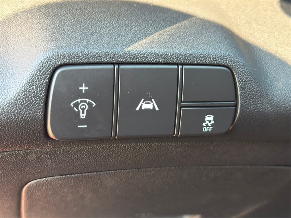 Thumbnail: 2023 Hyundai Elantra - 31