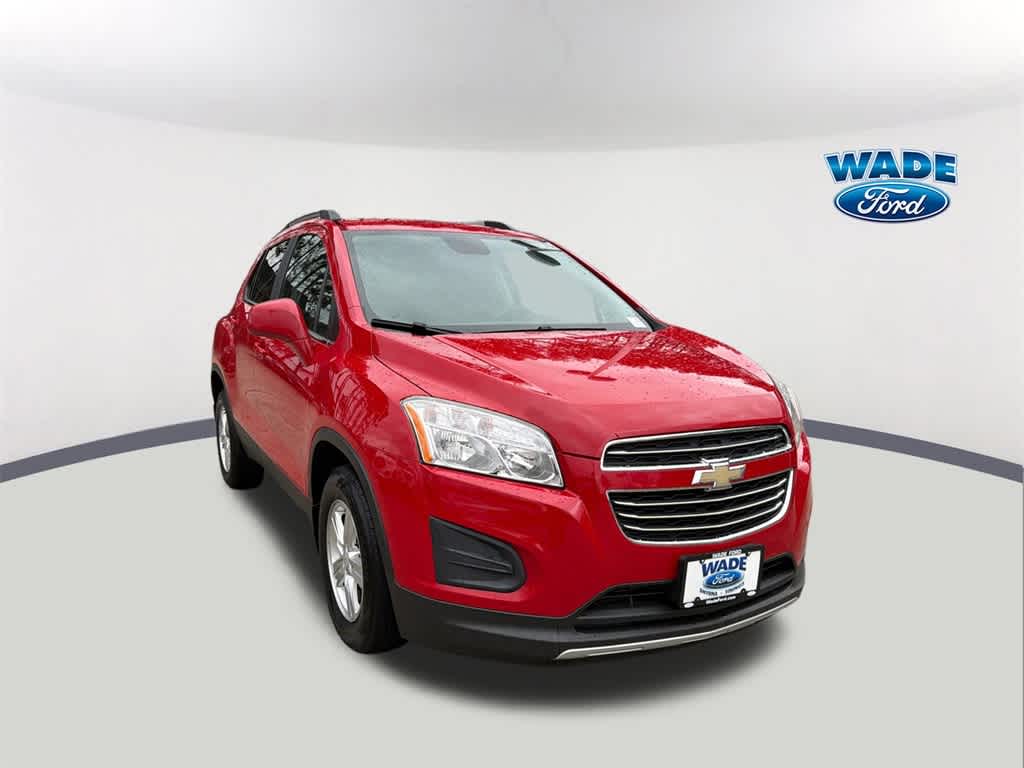 Thumbnail: 2016 Chevrolet Trax - 3
