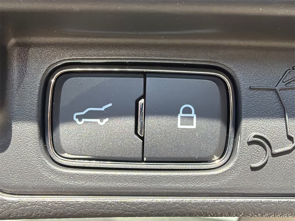 Thumbnail: 2026 Ford Explorer - 17