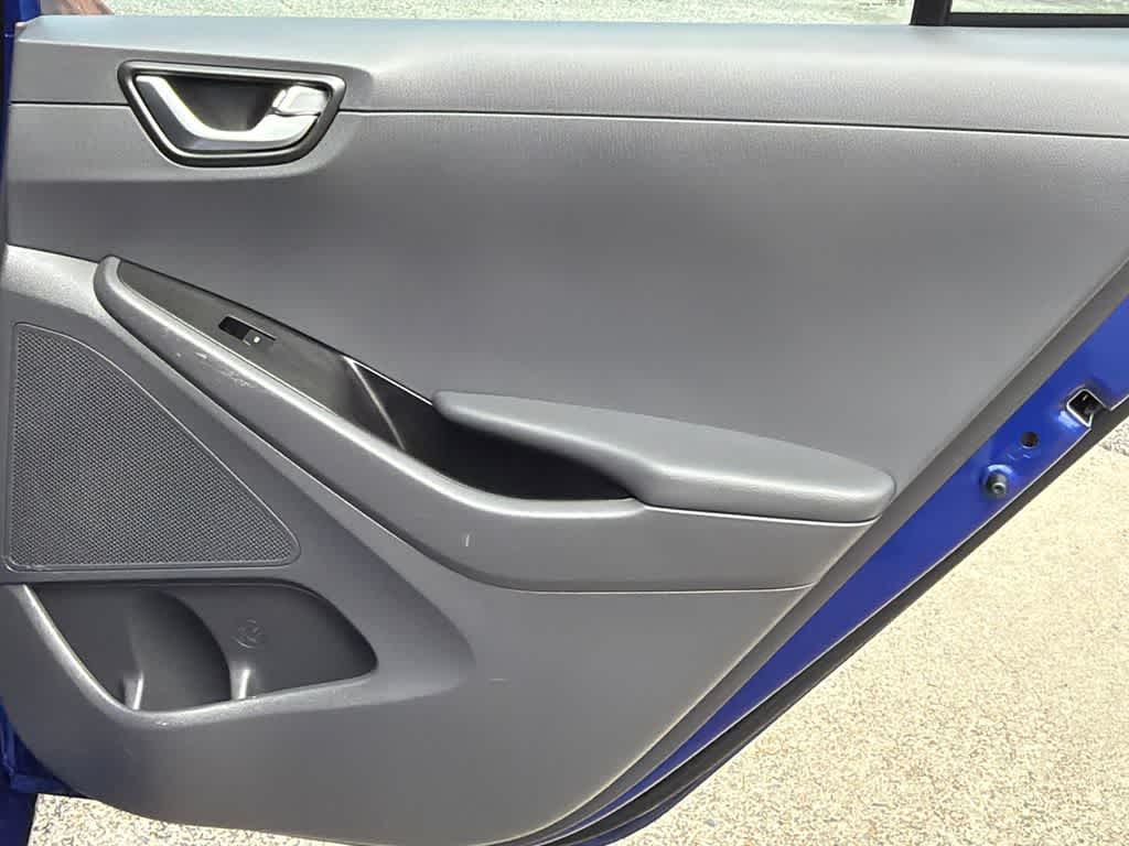 Thumbnail: 2019 Hyundai Ioniq - 15