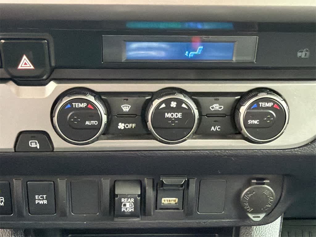 Thumbnail: 2022 Toyota Tacoma - 28