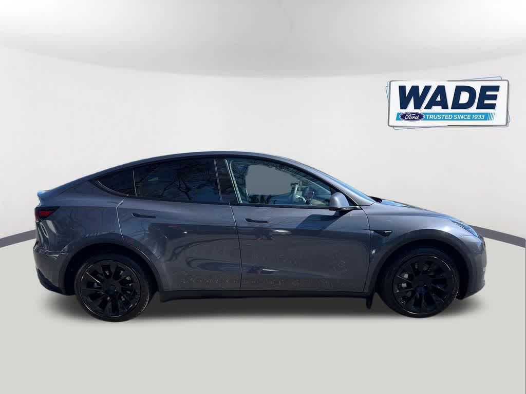 Thumbnail: 2023 Tesla Model Y - 4