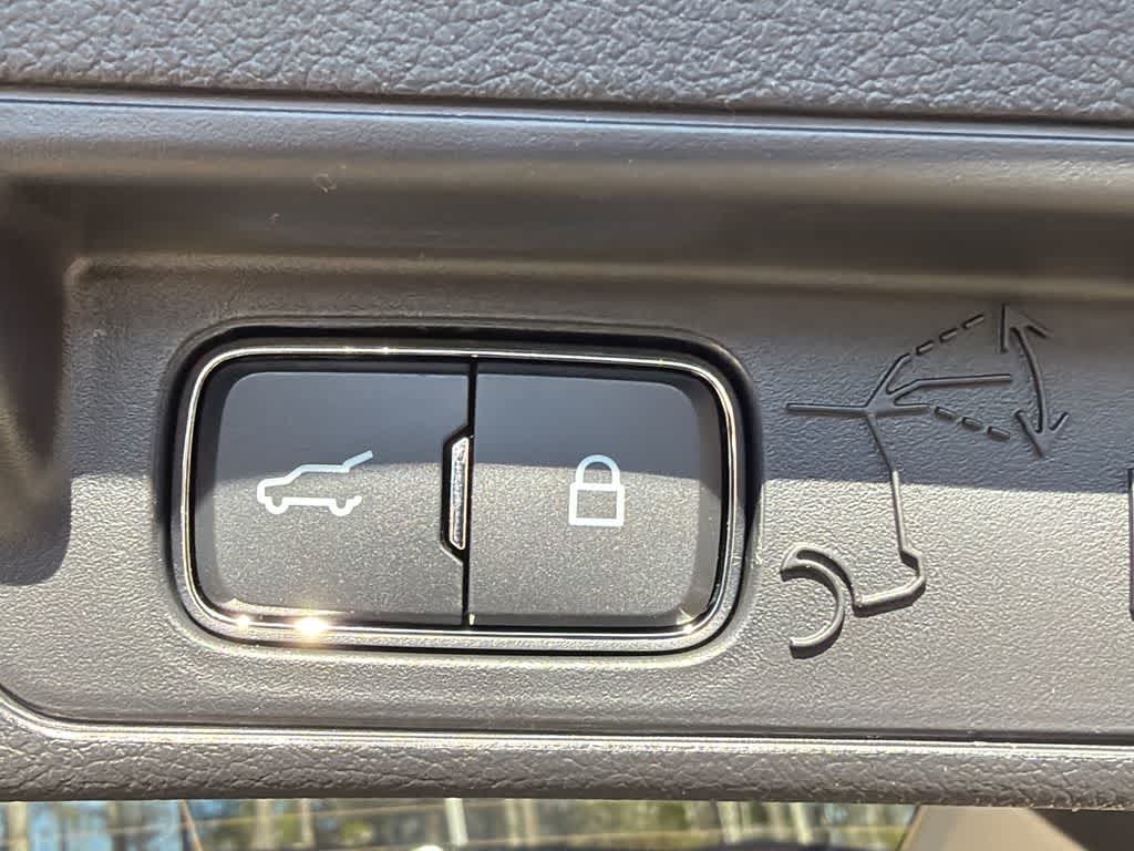 Thumbnail: 2026 Ford Explorer - 16