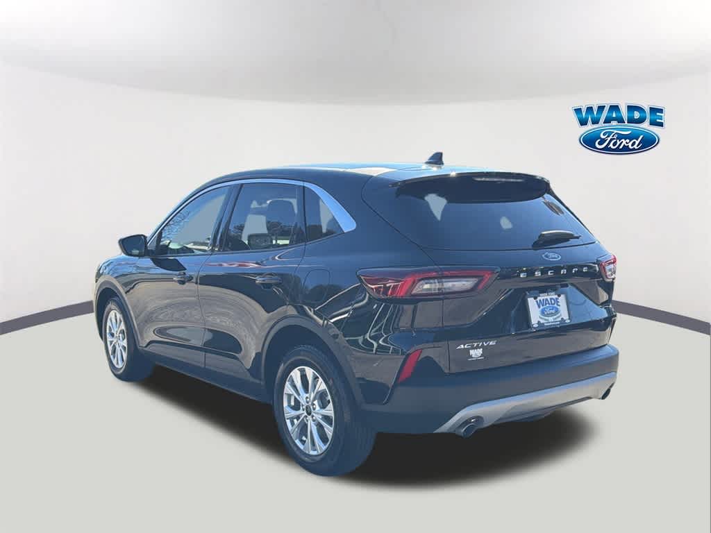 Thumbnail: 2023 Ford Escape - 7