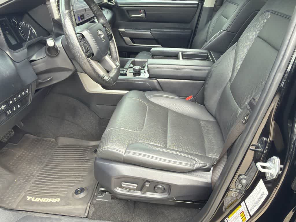 Thumbnail: 2022 Toyota Tundra - 10