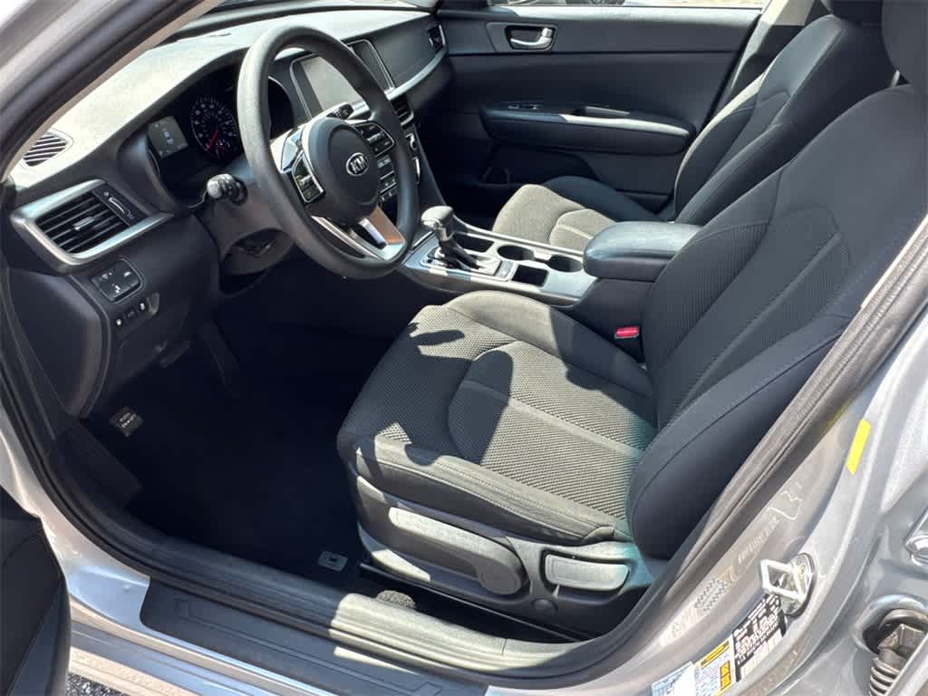 Thumbnail: 2020 Kia Optima - 10