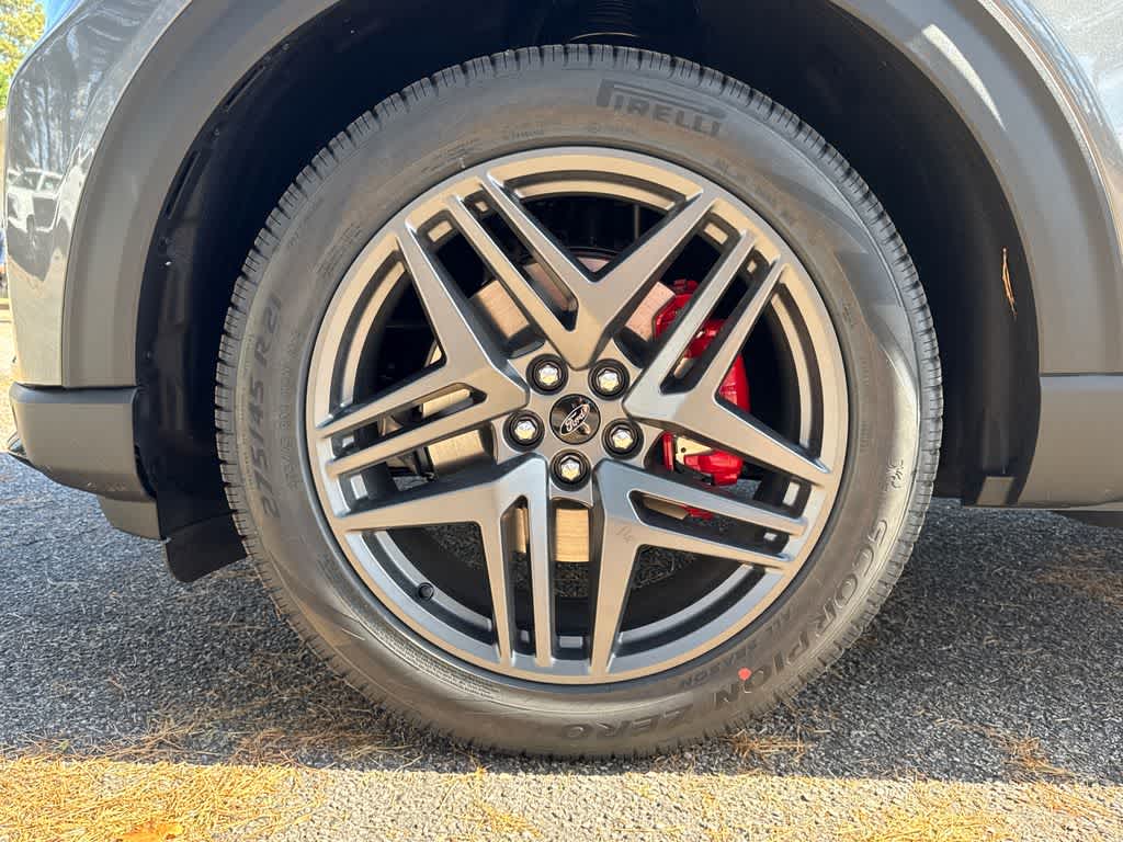 Thumbnail: 2026 Ford Explorer - 9