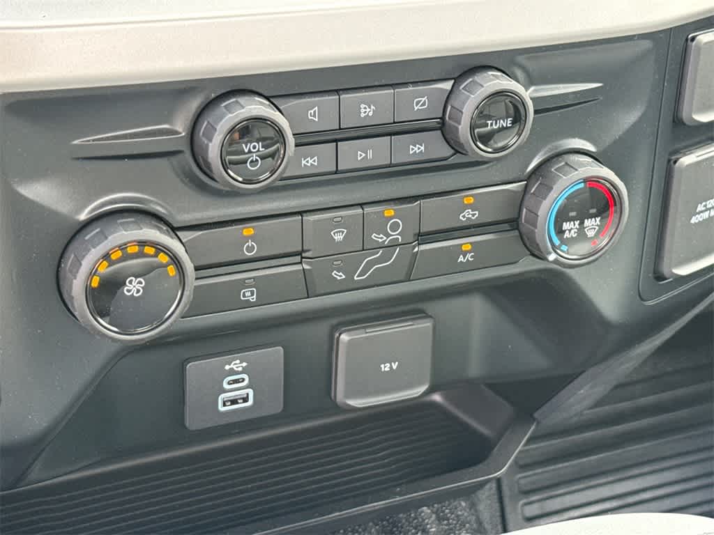 Thumbnail: 2023 Ford F-350 - 22