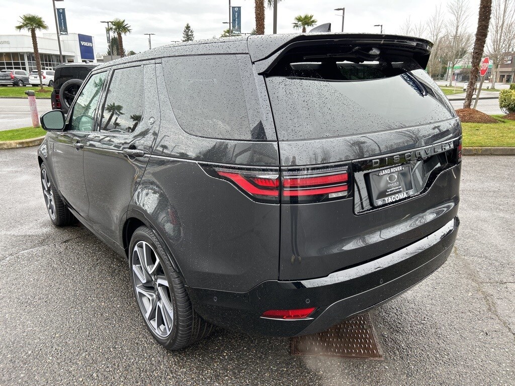 2025 Land Rover Discovery SE photo 3