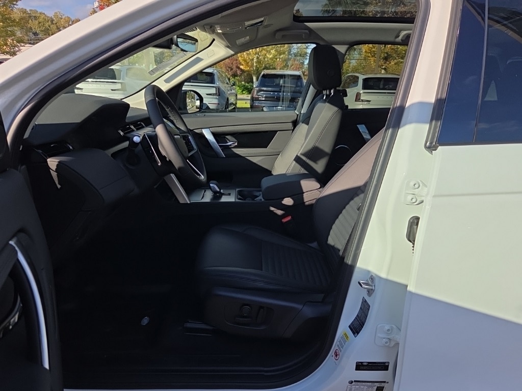 New 2025 Land Rover Discovery Sport Auto 249PS S SUV