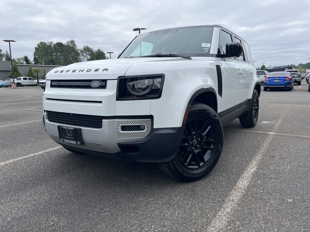 2025 Land Rover Defender 110 S P300's photo