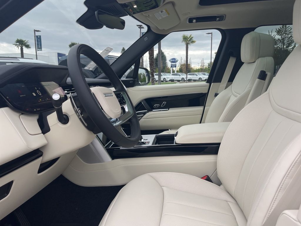 New 2026 Land Rover Range Rover SE SUV