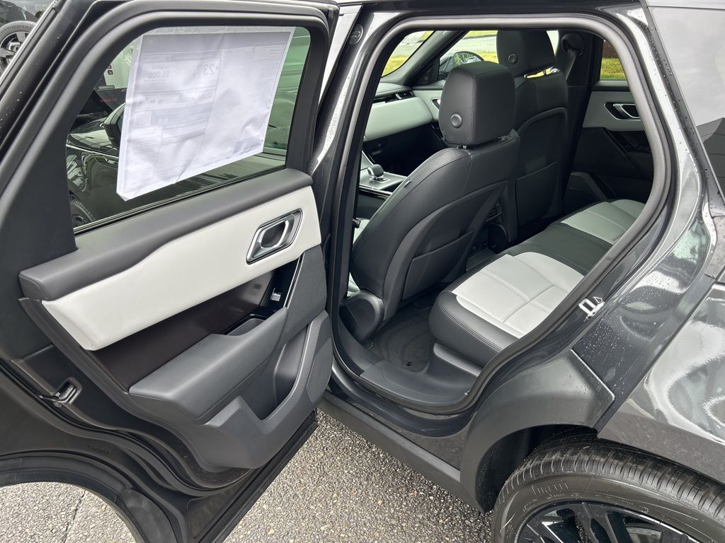 2026 Land Rover Range Rover Velar Dynamic SE - Photo 15