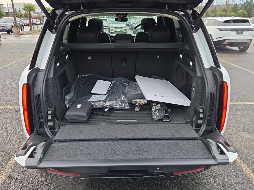 2026 Land Rover Range Rover SE - Photo 16