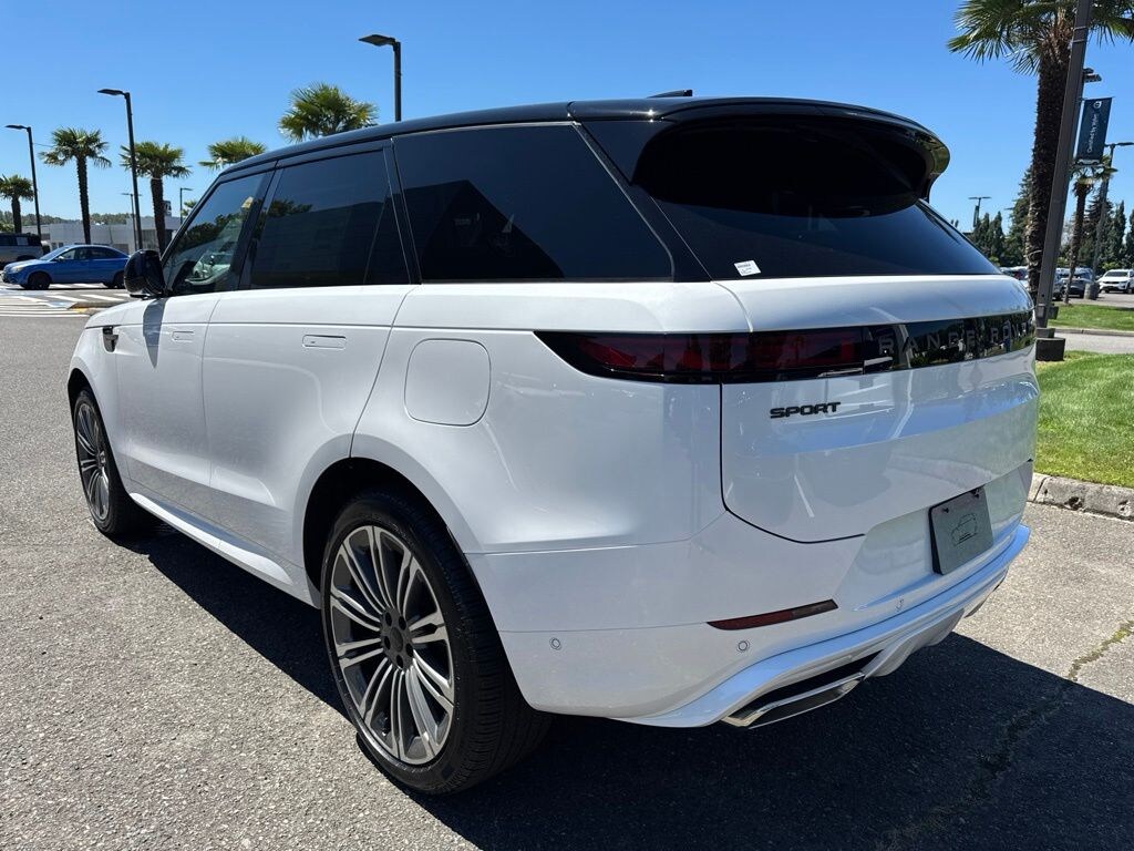 New 2026 Land Rover Range Rover Sport Dynamic SE SUV