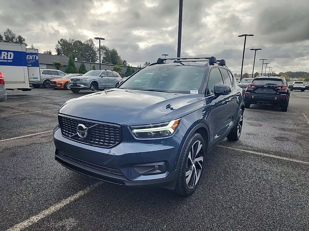 2022 Volvo XC40