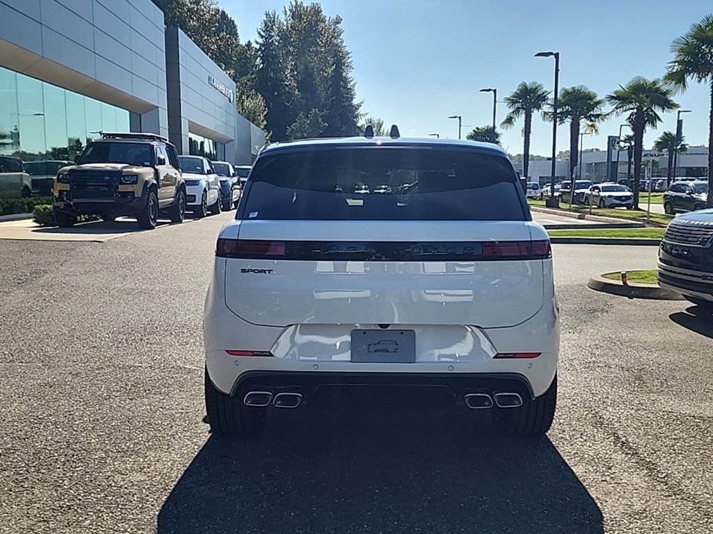 New 2027 Land Rover Range Rover Sport Dynamic SE P530 SUV