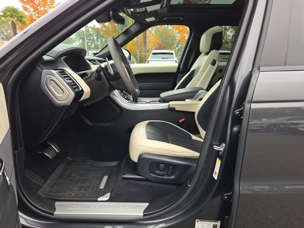 2020 Land Rover Range Rover Sport HST photo 4