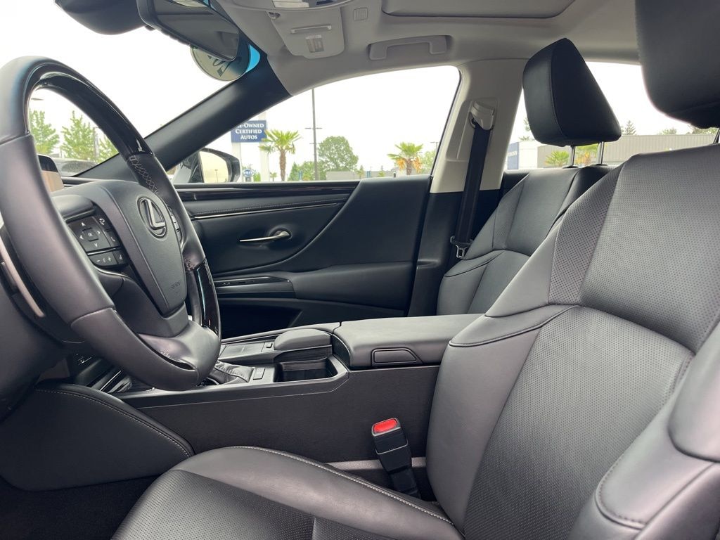 Used 2020 Lexus ES 350 Sedan