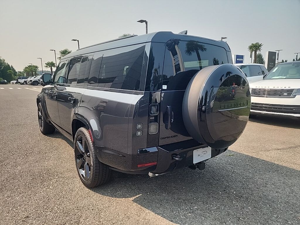 New 2026 Land Rover Defender 130 X-Dynamic SE SUV