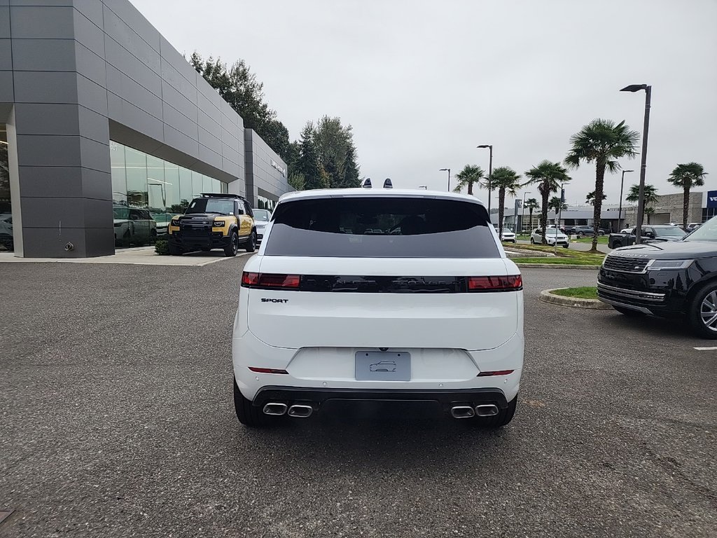 New 2027 Land Rover Range Rover Sport Dynamic SE P530 SUV