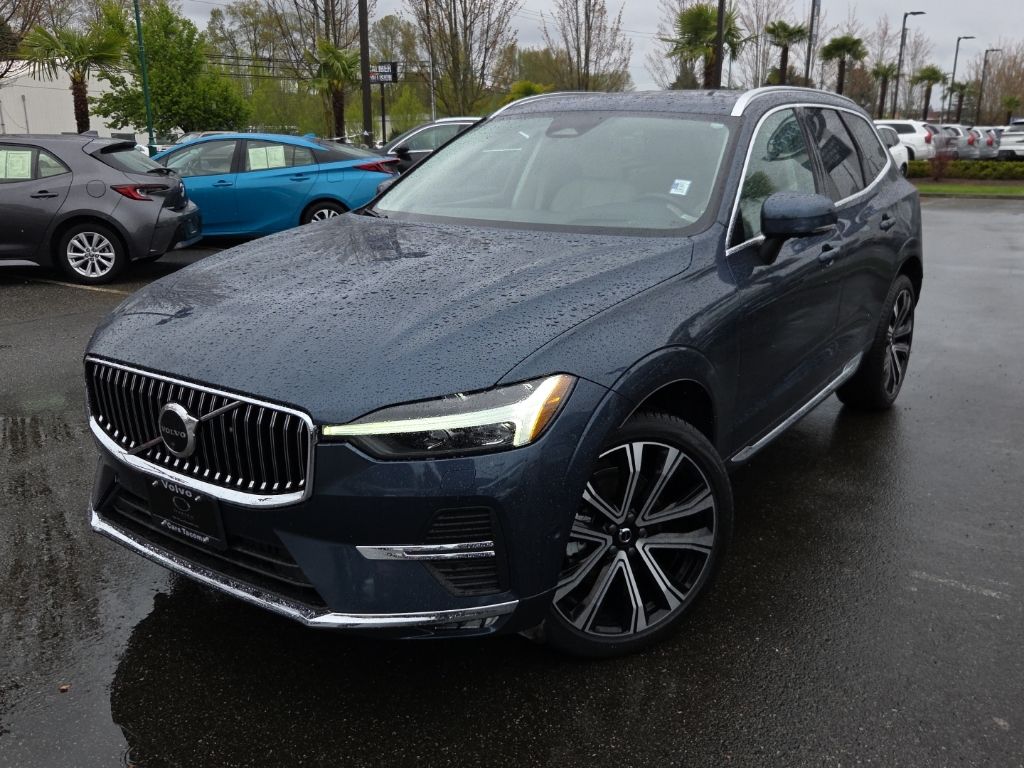 2023 Volvo XC60 B5 Ultimate Bright Theme AWD's photo