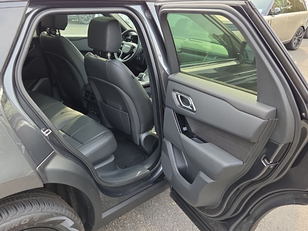 2026 Land Rover Range Rover Velar Dynamic SE - Photo 17