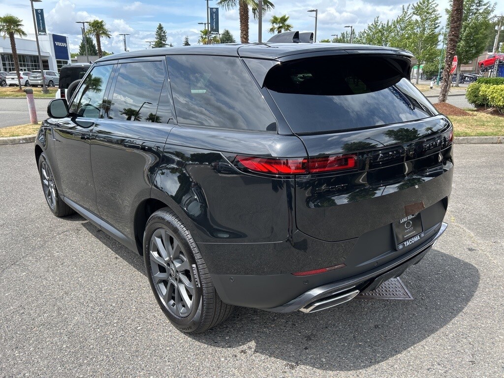 2025 Land Rover Range Rover Sport SE photo 2