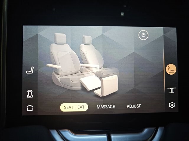 2024 Land Rover Range Rover SV photo 3